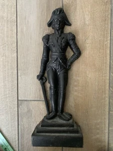 "Antiguo tope de puerta victoriano auténtico negro de hierro fundido 16"" soldado de pie pesado" - Imagen 1 de 12