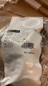 Delta 4-1/2 pollici Flangia e colino per lavello cucina colore nero ADU25GR-BL - Foto 1 di 3