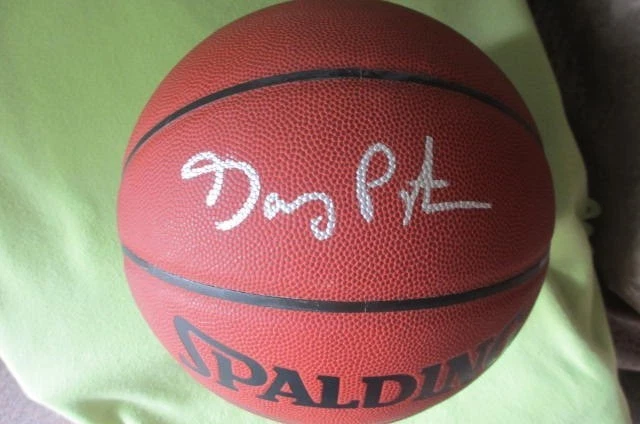 GARY PAYTON Autographed NBA SPALDING Basketball  W/COA - Image 1 of 1