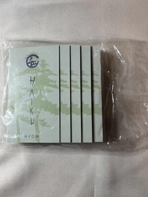 Avon Haiku Eau De Parfum Vial-On-Card - Paquete de 5 - 0,02 oz cada uno Foto 1 de 2