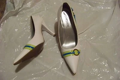 womens coup d'etat white leather pointed toe heels shoes 8.5 w - Image 1 of 2