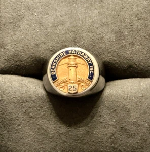 Men’s 10K Berkshire Hathaway Top Sterling Silver Signet Ring - Picture 1 of 4
