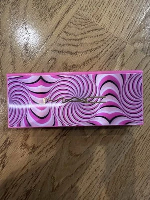 MAC Step Bright Up Extra Dimension Skinfinish Palette: Light 0.31oz NWB  - Image 1 of 4