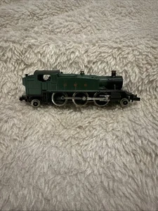 Graham Farish 16012Farish Class 61xx 2-6-2T 6104 in GWR green - Picture 1 of 8