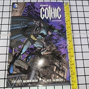 Batman: Gothic Deluxe Edition (DC Comics settembre 2015) - Foto 1 di 4