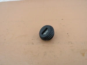 Stihl 042, 048 Chainsaw OEM Oil Cap - Picture 1 of 4