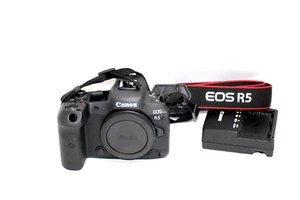 Canon EOS R5 45MP Mirrorless Camera body only 1000 shutter count - Picture 1 of 20