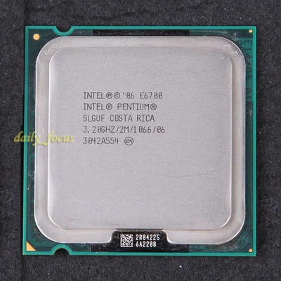 Intel Pentium Dual-Core E6700 3.2 GHz SLGUF AT80571PH0882ML LGA 775 CPU 1066 MHz - Image 1 of 4
