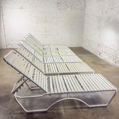 Juego de 6 chaise lounges apilables Tropitone Kahana años 1950-1960 aluminio y vinilo Foto 1 de 4