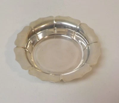Cuenco acanalado de plata esterlina con diseño de Dublín temprano de 6" #704 D de Lunt Foto 1 de 4