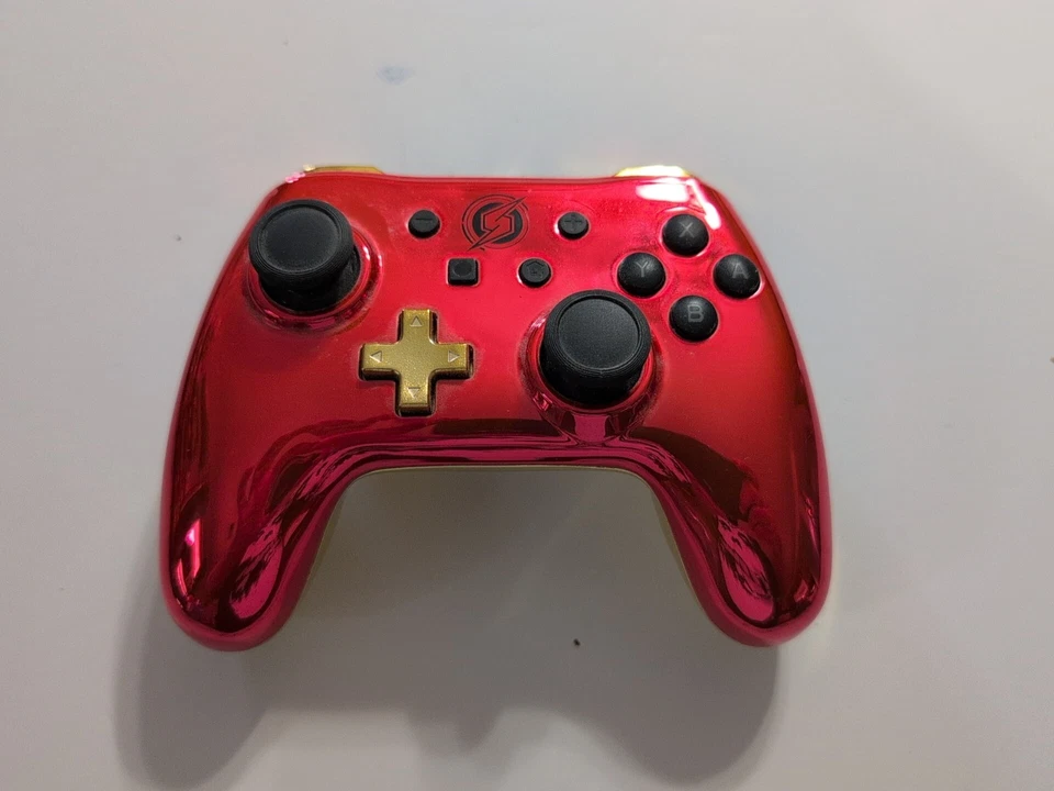 Metroid Red & Gold Power A 有线控制器需要微型 USB — 第 1/2 张图片