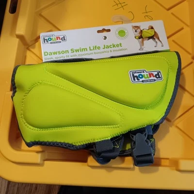 Dog Life Jacket Medium 30 to 55 lbs Outward Hound Sawson Swim High Perform - Image 1 of 4
