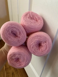 4 Skeins Soft Yarn 200g #350 - Picture 1 of 3