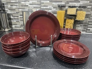Le Creuset New Ceramic Stoneware Rhone Burgundy Red 16 Piece Dinner Set RRP £356 - Picture 1 of 6
