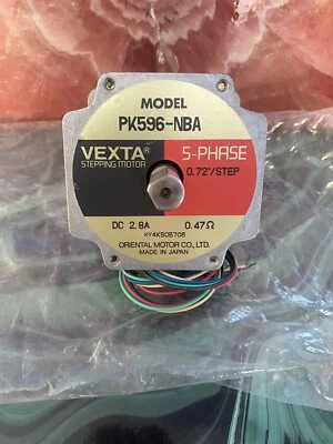 VEXTA STEPPING MOTOR Model: PK596-NBA 5 Phase 0.72’per STEP/DC 2.8Amp/0.47 Ohm - Image 1 of 3