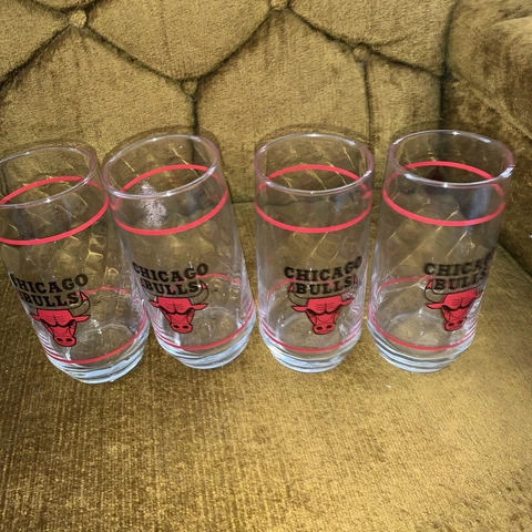 (4) Vintage 80s 90s Chicago Bulls Drinking Glass Cups Retro Michael Jordan Era Cover