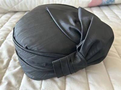 De colección Bollman Doeskin 100% Lana Negro Pastillero Sombrero Cinta y Sombrero Prendedor EE. UU. Foto 1 de 4