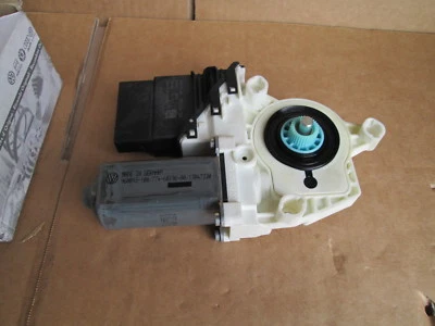 1K0959703PVW2 Rear Left Window Motor VW Passat Estate 2006-2008 New Genuine  - Image 1 of 3