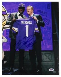 LAQUON TREADWELL Signed Minnesota Vikings 11x14 Photo (PSA/DNA COA) - Picture 1 of 5