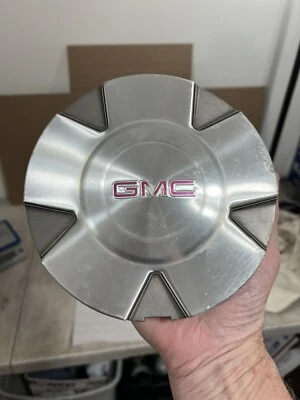 Tapa central de rueda GMC ACADIA 2007-2012 PULIDA 9596977, para rueda de 19" de 5 radios Foto 1 de 4