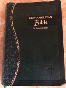 New American Bible St Joseph Edition soft imitation leather Medium Size Religion - Bild 1 von 1