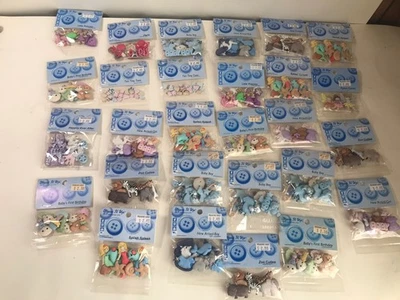 Jesse James Dress It Up Botones Lote de 28 Paquetes Surtidos Artesanía Nuevo Foto 1 de 4