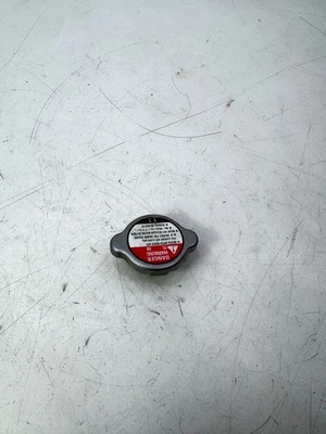 Cubierta de tapa de radiador Yamaha YZ450F 2014 OEM #176 Foto 1 de 3