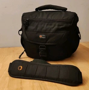 Lowepro Nova 180 AW - DSLR Camera Bag with Built In Rain Cover & Shoulder Strap - Picture 1 of 10