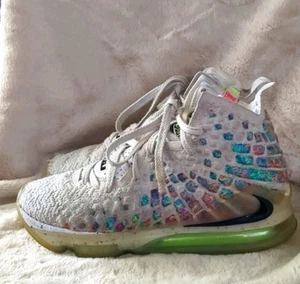 Size 7 - Nike LeBron 17 Air Command Force - Picture 1 of 13