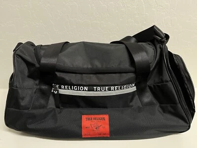 Jeans marca True Religion preto bolsa de viagem academia estilo tulo faltando zíper lateral - Imagem 1 de 4