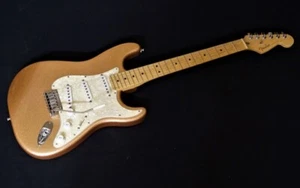 Fender 1994 Custom Shop Champagne Sparkle Strat - Picture 1 of 11