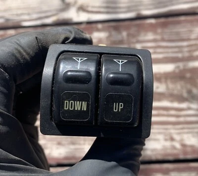 1991-1994 TOYOTA LAND CRUISER POWER ANTENNA UP DOWN SWITCH OEM - Image 1 of 2