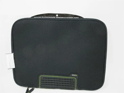 SOLO Check Fast Always on Laptop 15.4"| Sleeve NEW!! - Image 1 of 2