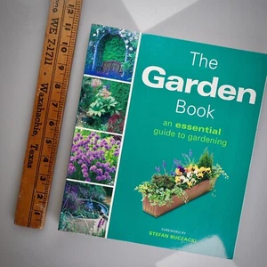 The Garden Book An Essential Guide To Gardening - Stefan Buczacki Paperback Book - Picture 1 of 6