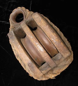 ANTIQUE MARITIME BLOCK & TACKLE WOOD ROPE PULLEY SAIL MAST SAILBOAT SCHOONER - Picture 1 of 7