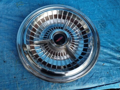 Oldsmobile 88, 98 1963, Starfire tapacubos giratorio negro cubierta de rueda 14"" #c Foto 1 de 4