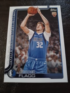 Juego Completo de Baloncesto Topps 2025-2026 1-300, Flag Rc, Harper Rc, Bailey Rc. - Imagen 1 de 10