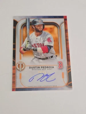2022 Topps Tribute Dustin Pedroia 签名橙色 /25 #TA-DP — 第 1/3 张图片