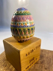 Hand Painted Ceramic Egg (3 x 2.5) Raised Enamel Folk Art Vintage Floral Themed - Picture 1 of 6