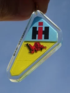 RARE ++ TOP ++ BOURBON KEY RING - IH INTERNATIONAL HARVESTER DURET - Picture 1 of 10