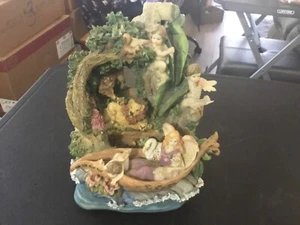 Woodlamd Creatures /  Cherubes / Angels  musical statue - Picture 1 of 11