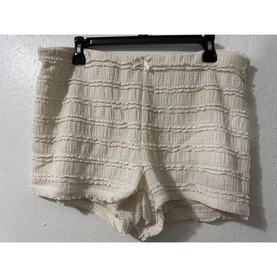 Wild Fable Women's Cream Textured Ruffle High Waisted Shorts Size L - Image 1 of 4
