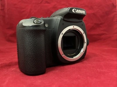 Canon EOS 20D FOR PARTS/REPAIR ONLY (250618-13) - Image 1 of 3