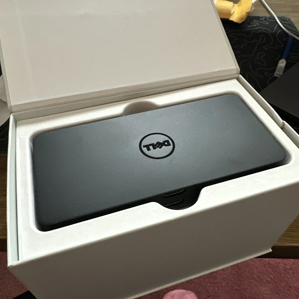 Estación de acoplamiento Dell D3100 USB 3.0 UHD Foto 1 de 1