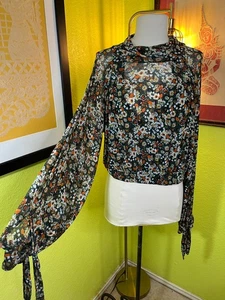 Women’s L Floral Sheer Mesh Fall Boho Trumpet Sleeve Keyhole Hippie Free People - Picture 1 of 5