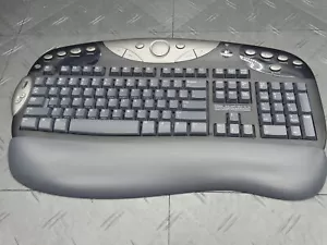 Logitech Y-RE20 YRE20 Wireless Cordless Keyboard Vintage RARE - Picture 1 of 9