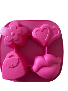 Wilton Silikon Cupcake Muffin Seifenform Rosa Backform Girl Power - Bild 1 von 4