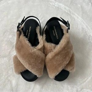 PALOMA BARCELO Viola furry platform wedges. Fall fashion. - Picture 1 of 6
