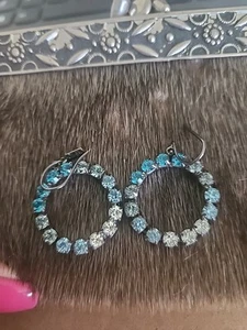 Pendientes de aro colgantes vintage de 3 tonos de estrás azul - Imagen 1 de 1
