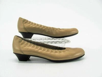 Zapato Munro American Mujer Talla 7.5N Dorado Borde Festoneado Plano Usado qp Foto 1 de 4